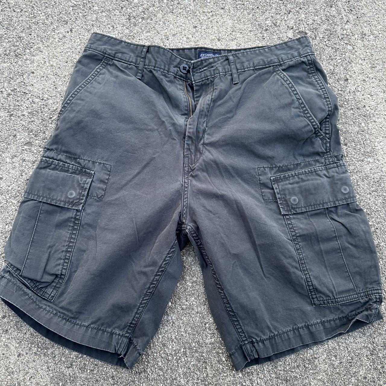 Levi's Men's Shorts | Depop