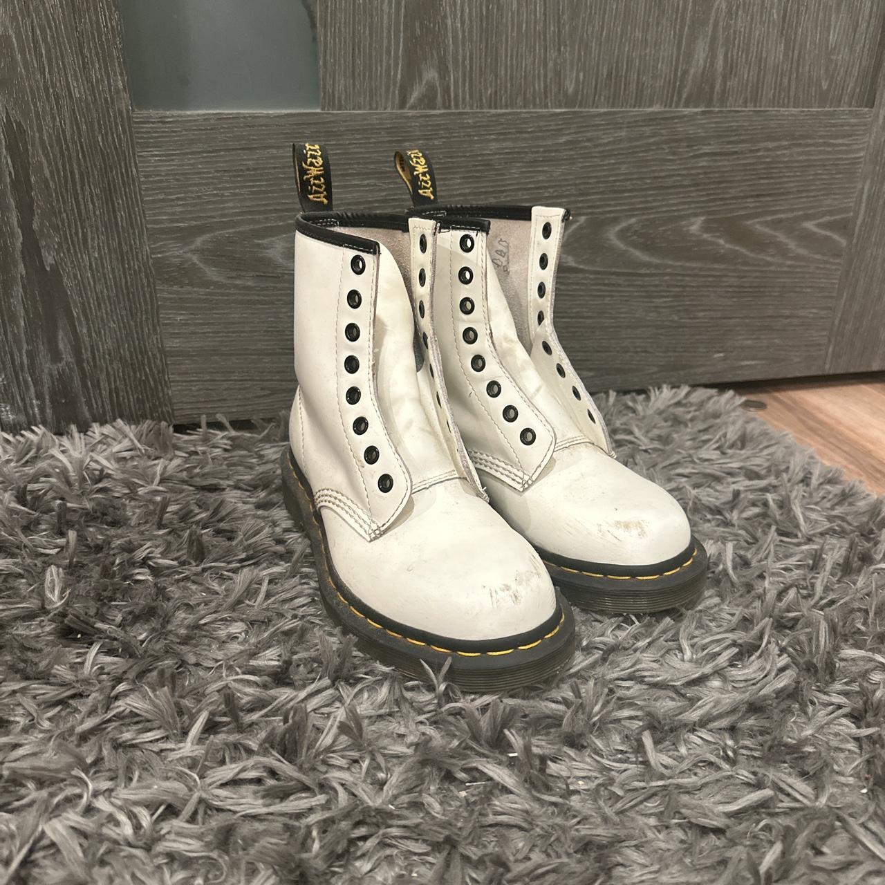 Used white hot sale doc martens