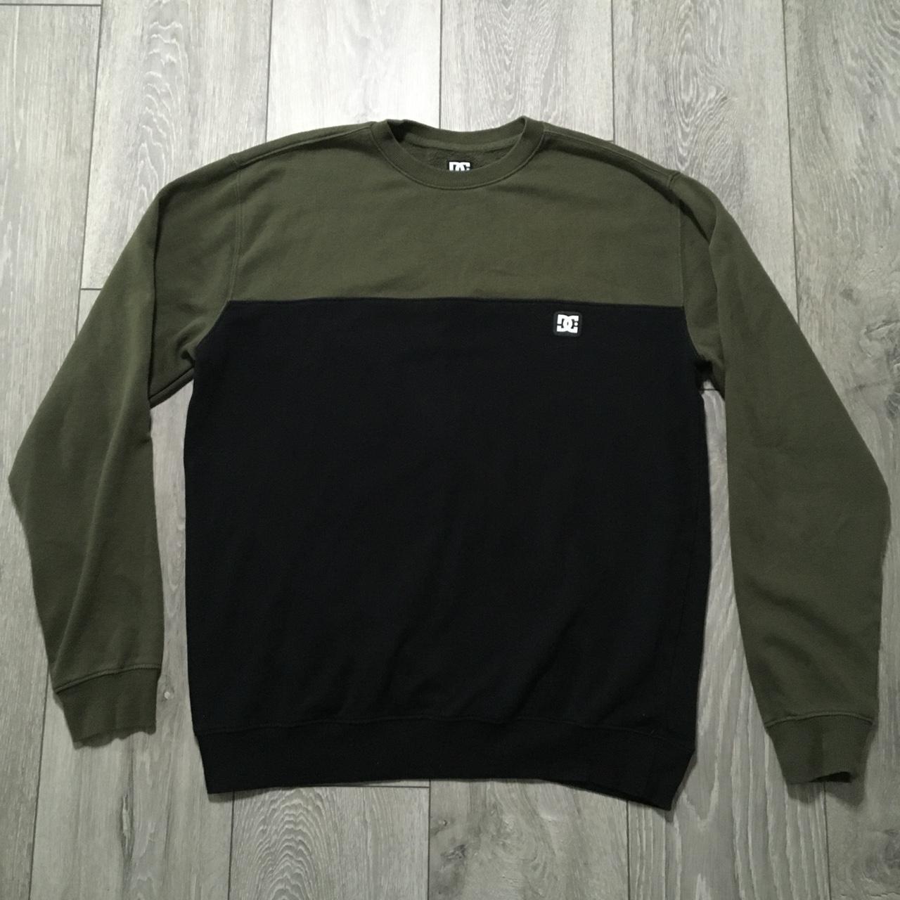 DC Shoes Men's Green and Black Sweatshirt | Depop