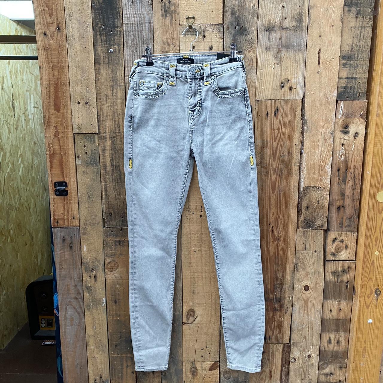 item listed by ksnclothes
