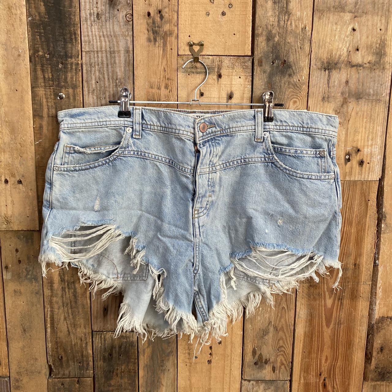 item listed by ksnclothes