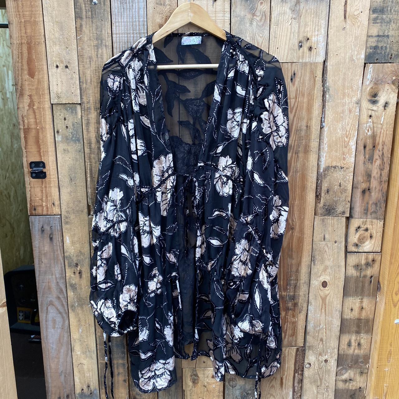 item listed by ksnclothes