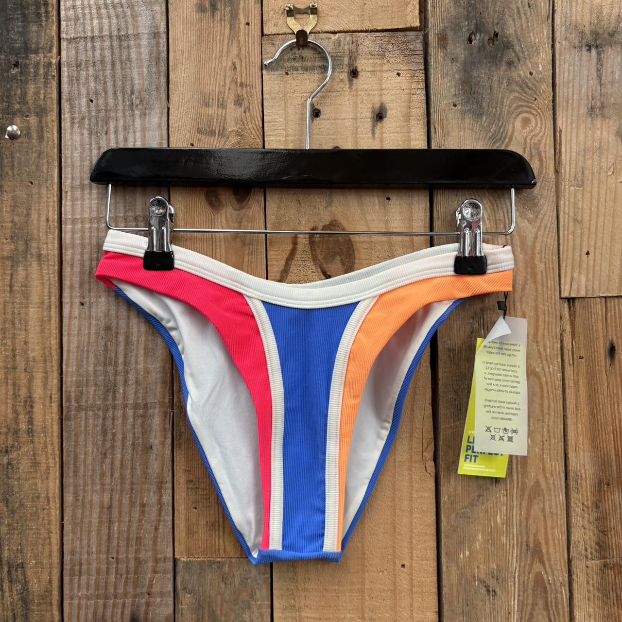 item listed by ksnclothes