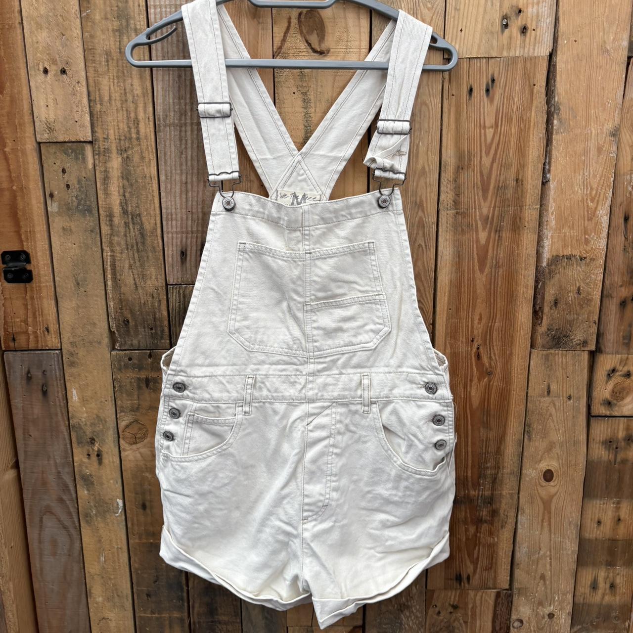 item listed by ksnclothes