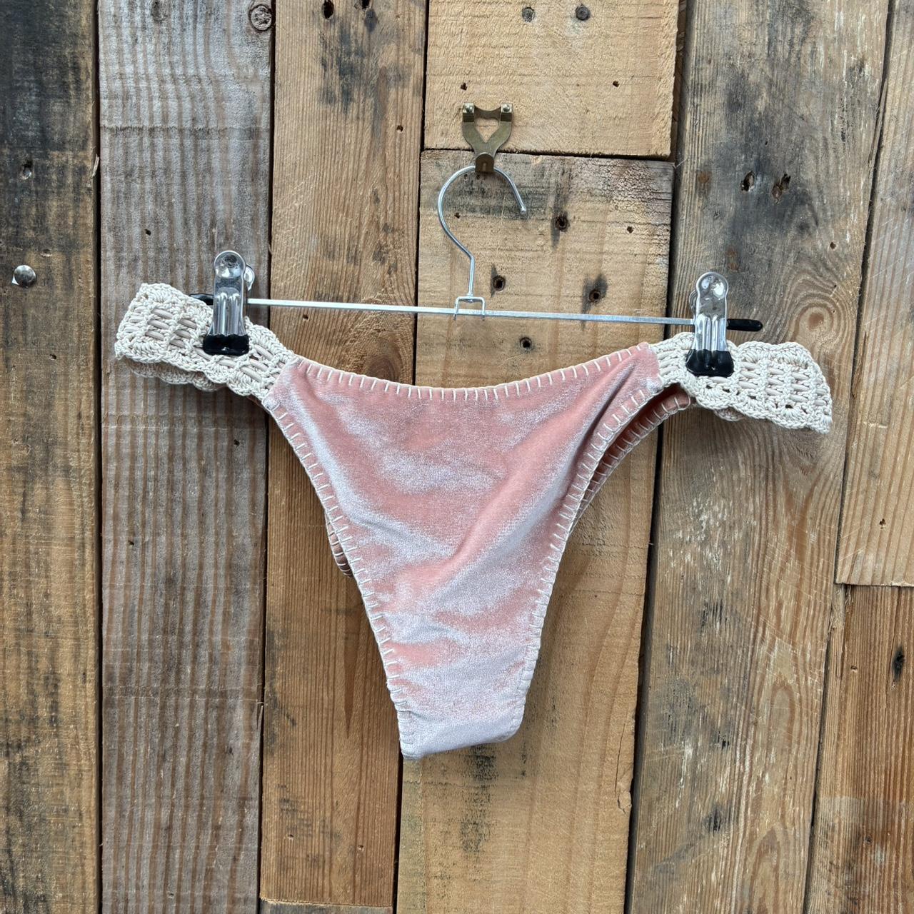 item listed by ksnclothes