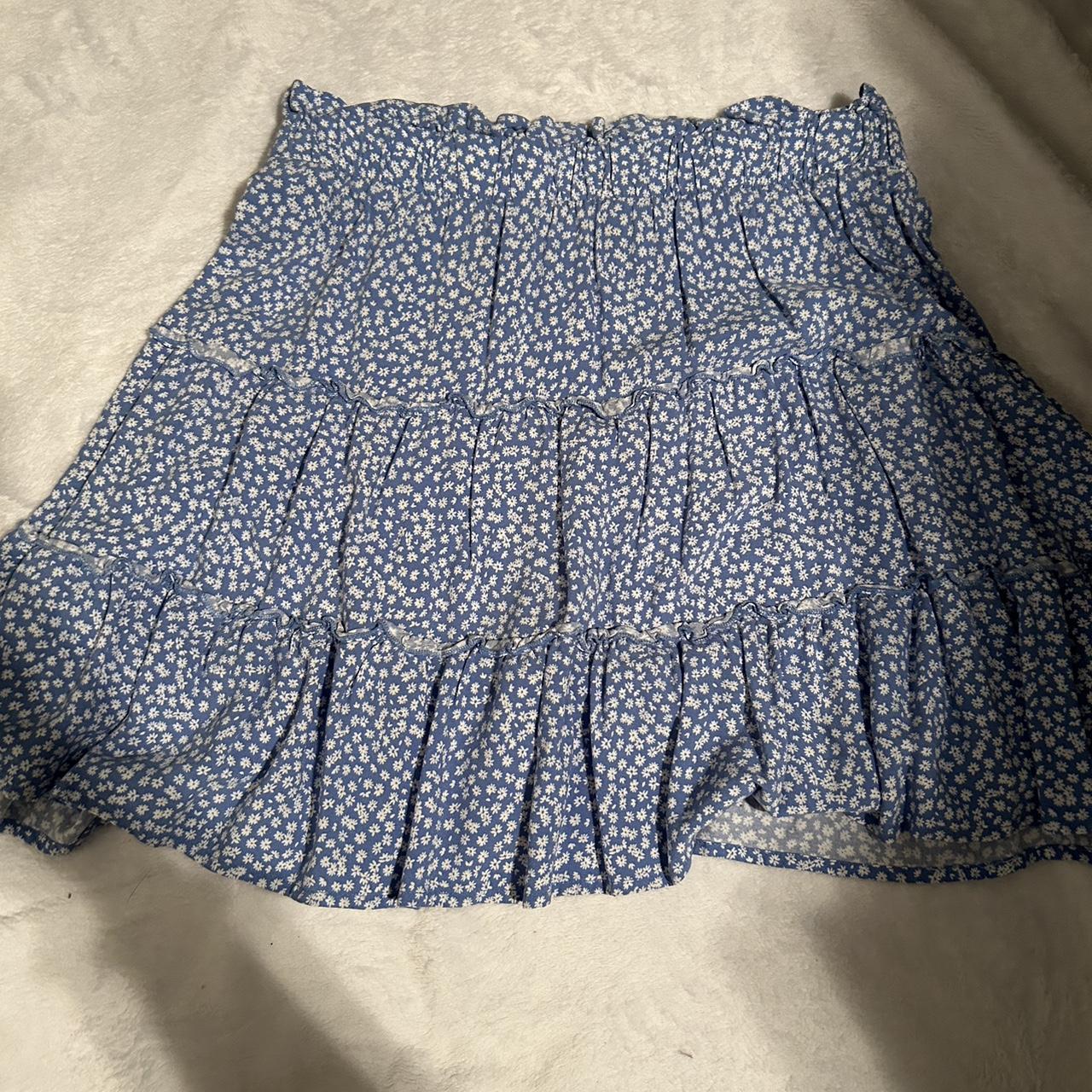 Wild Fable Women's Blue and White Skirt | Depop