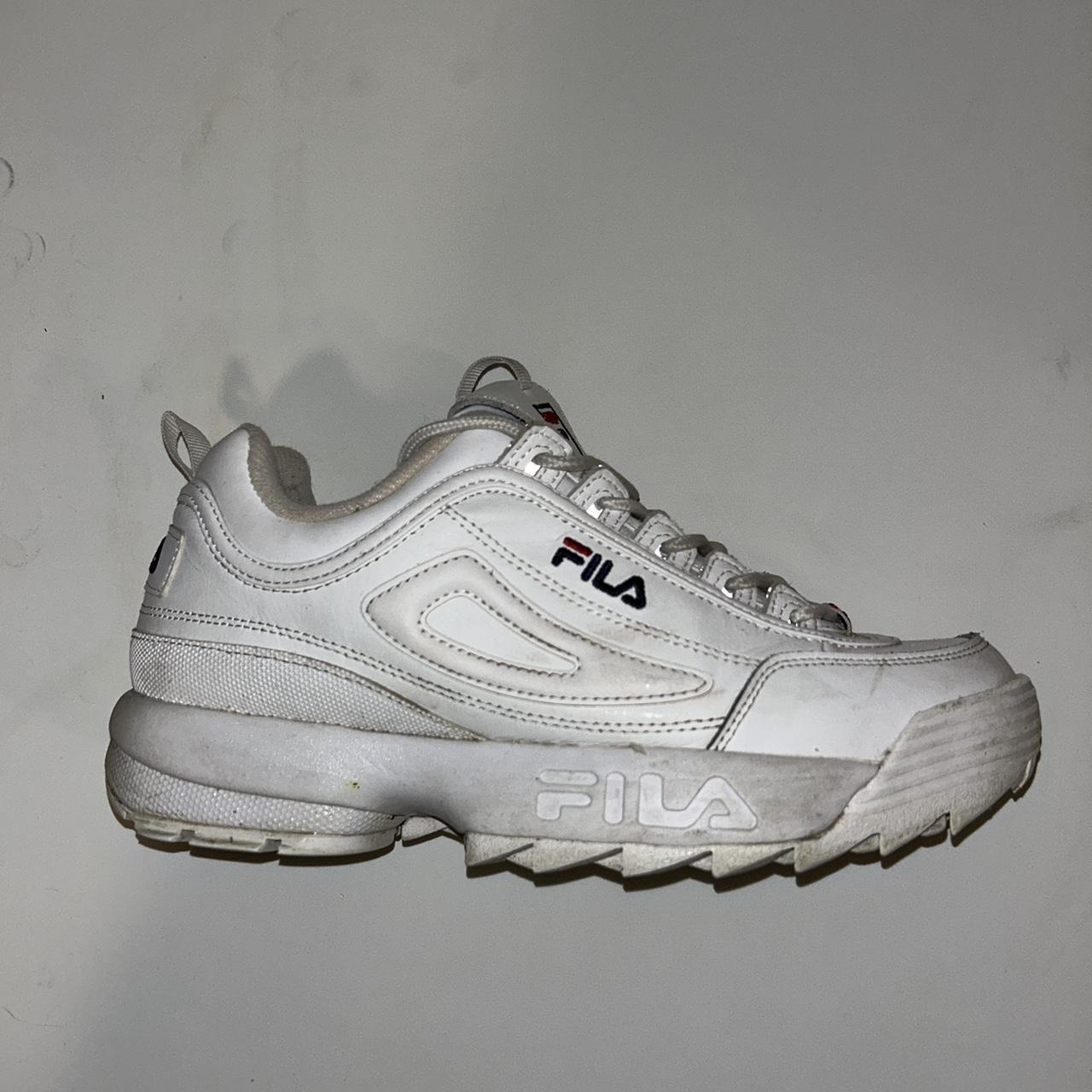 WHITE MENS FILA DISRUPTERS Worn and slightly - Depop