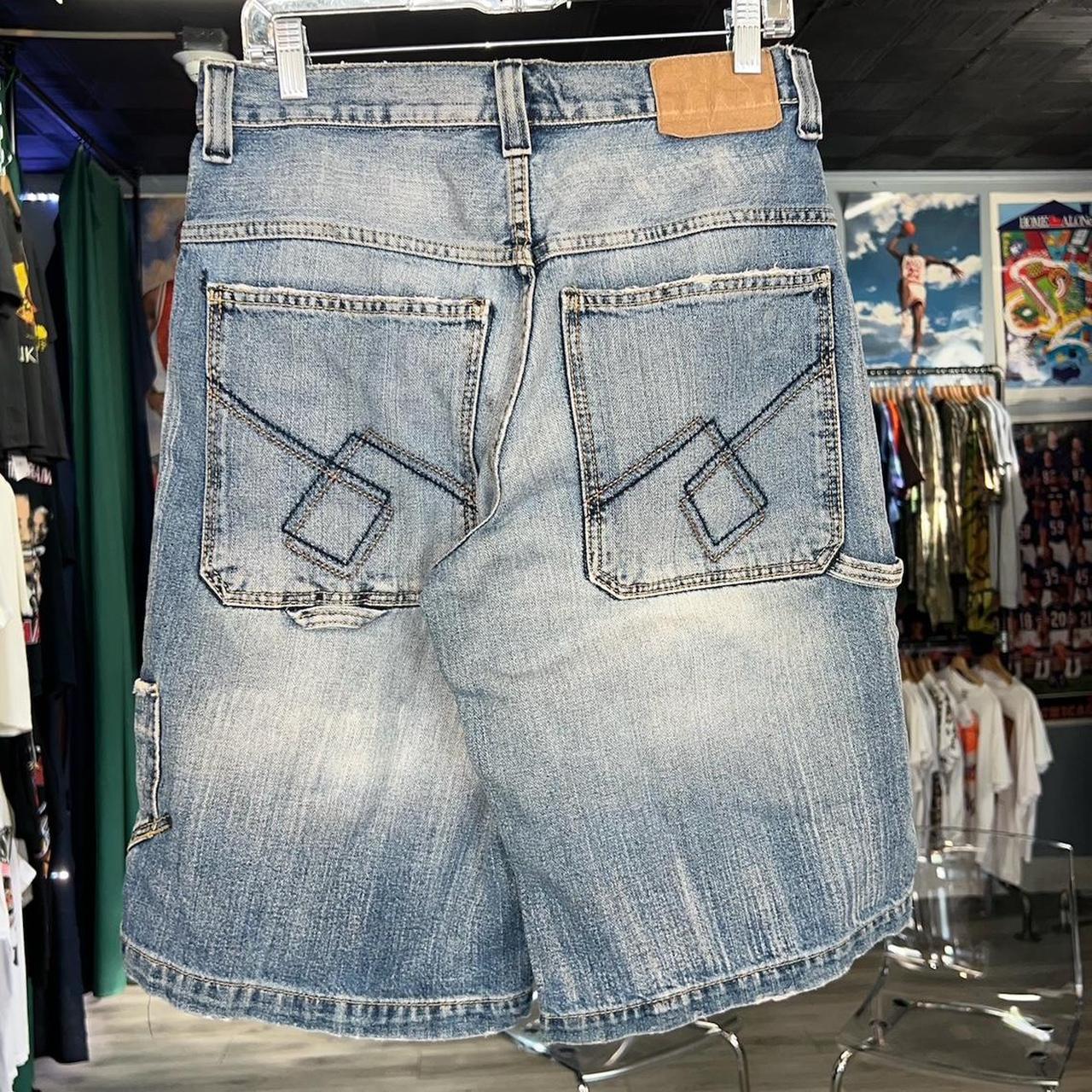 Jnco store shorts 90s