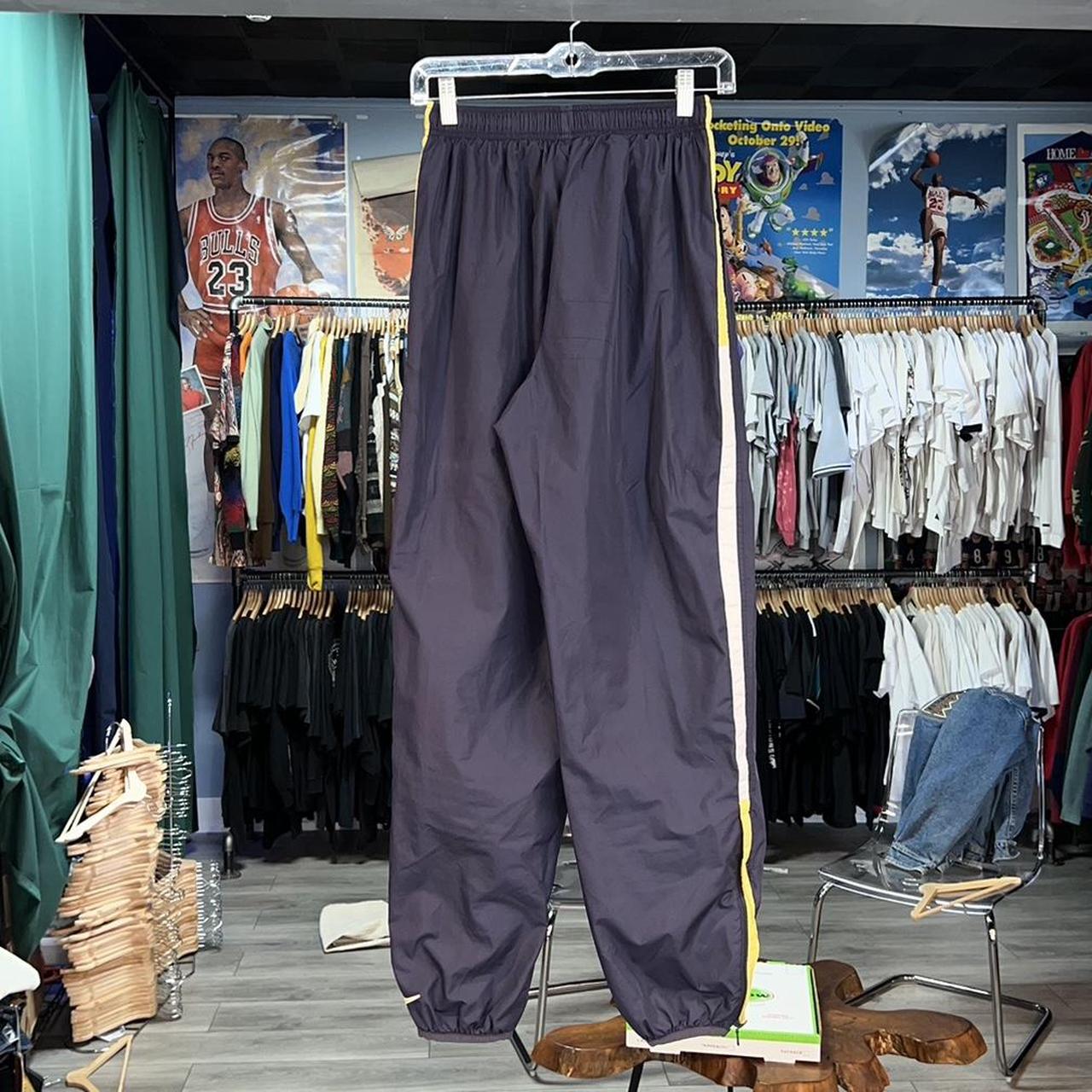 Y2K Nike Tracksuit Bottoms – The Vintage Scene