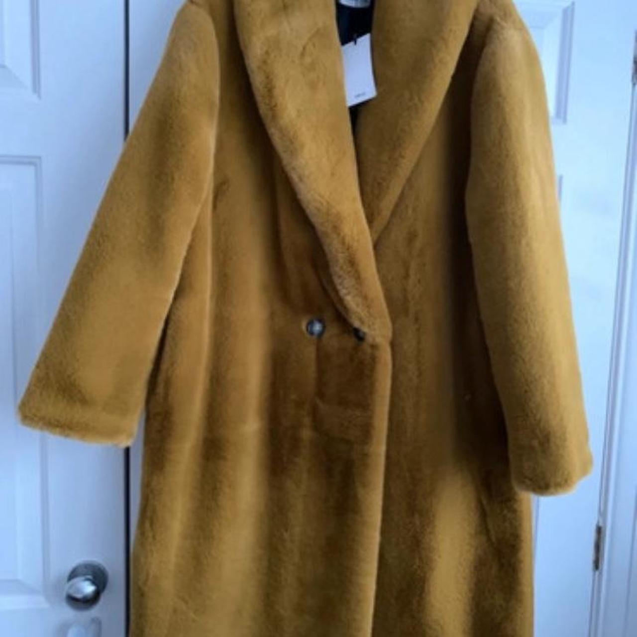Mango ‘chilli lime’ faux fur Size S,