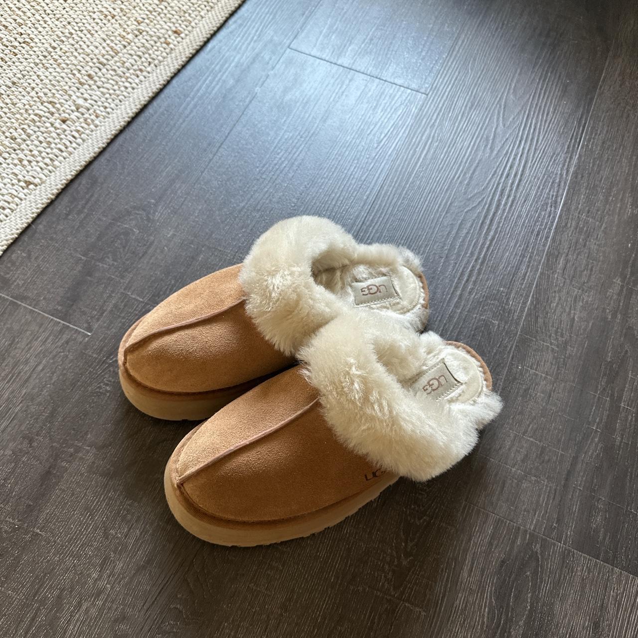 UGG Platform Slippers Great quality- only flaw is... - Depop