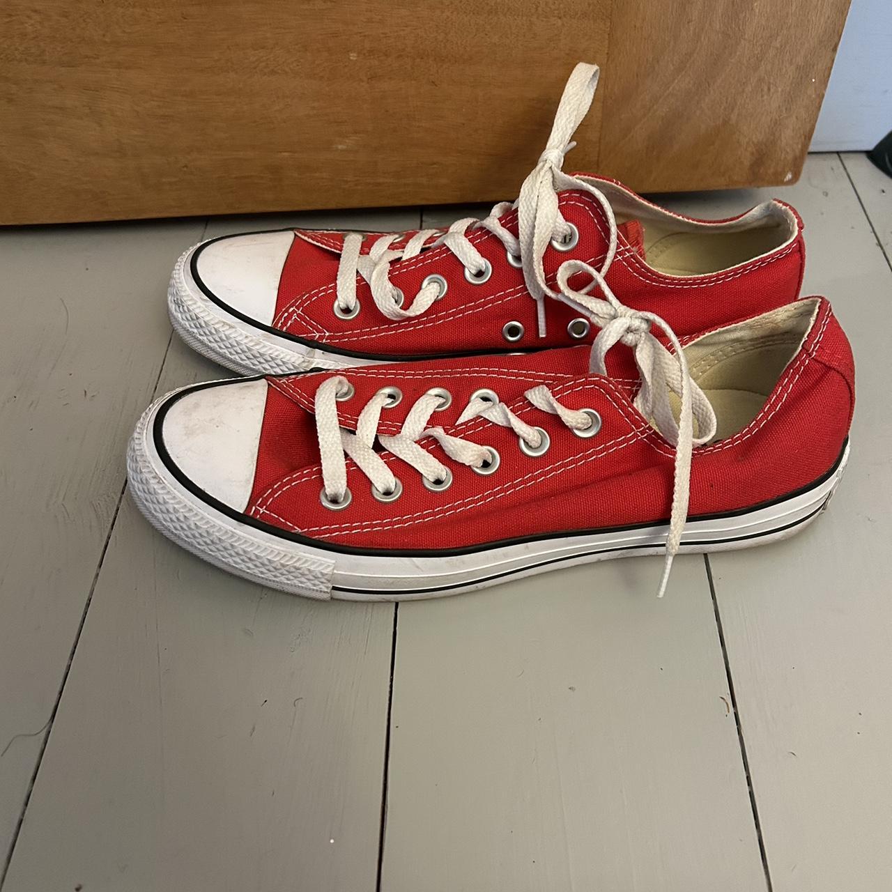 Red converses Worn a few times #redconverses #red... - Depop