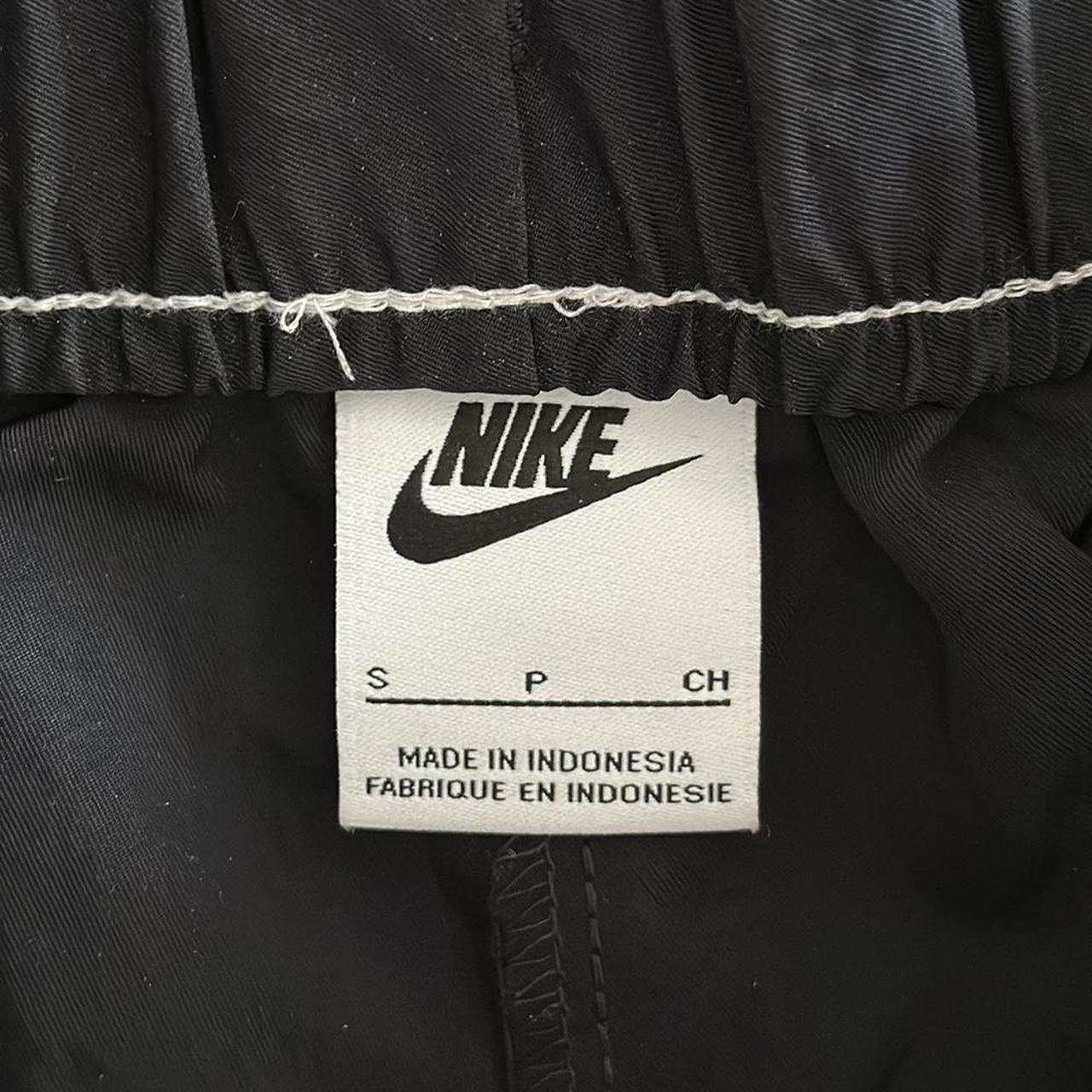 Vintage Nike Parachute Track pants, Women's Fashion, Bottoms, Other Bottoms  on Carousell