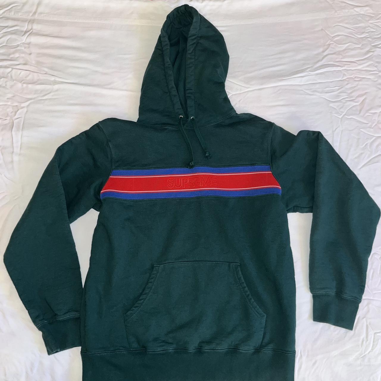 Supreme store hoodie store