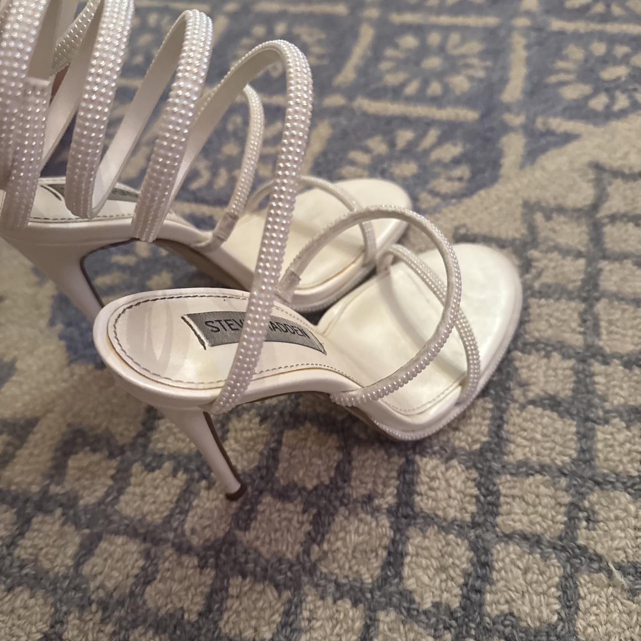 item listed by nicoleroldan
