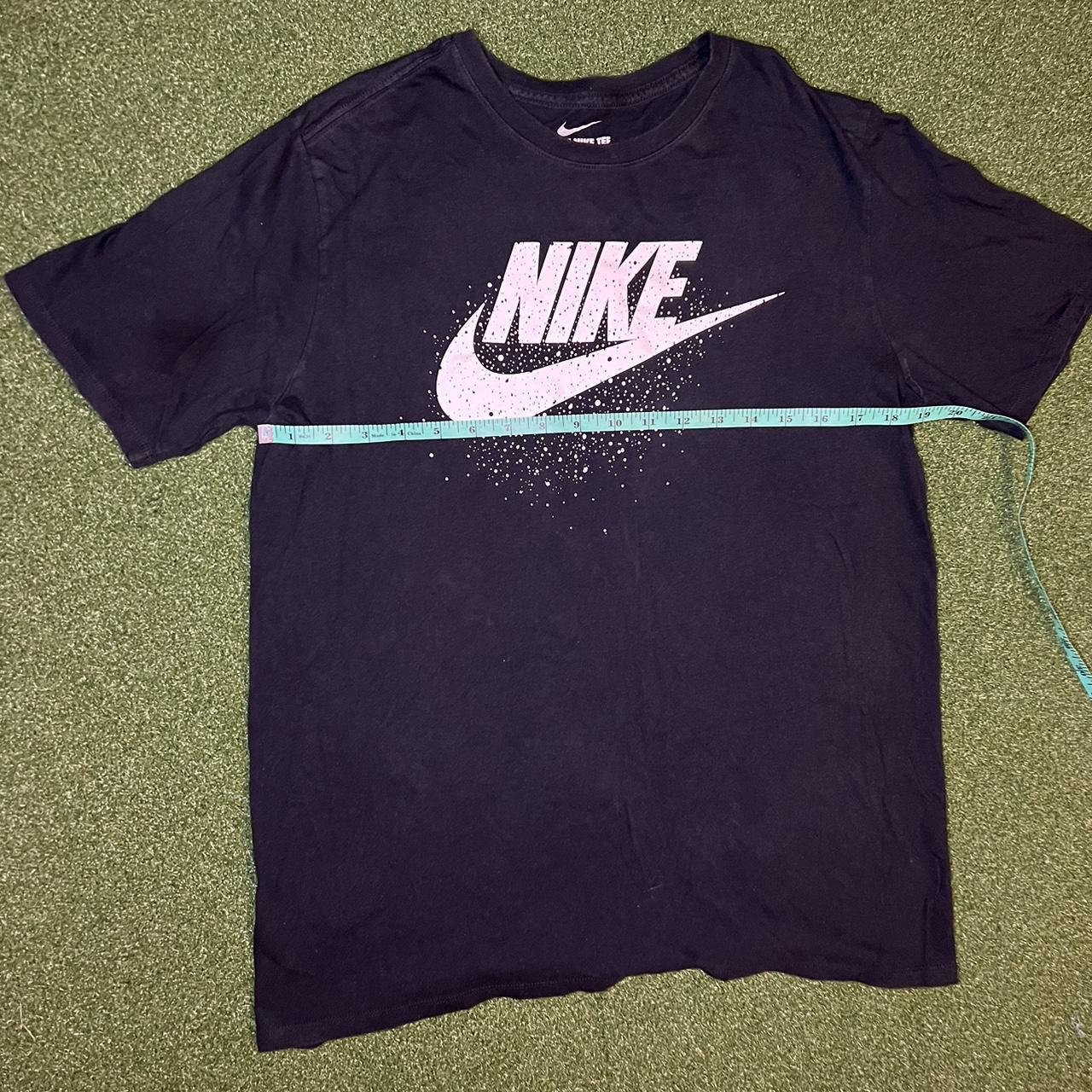 Black and purple nike best sale t shirt