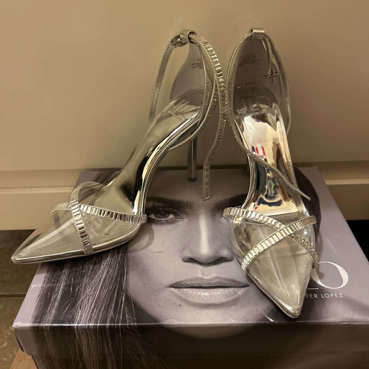 item listed by miajulisa