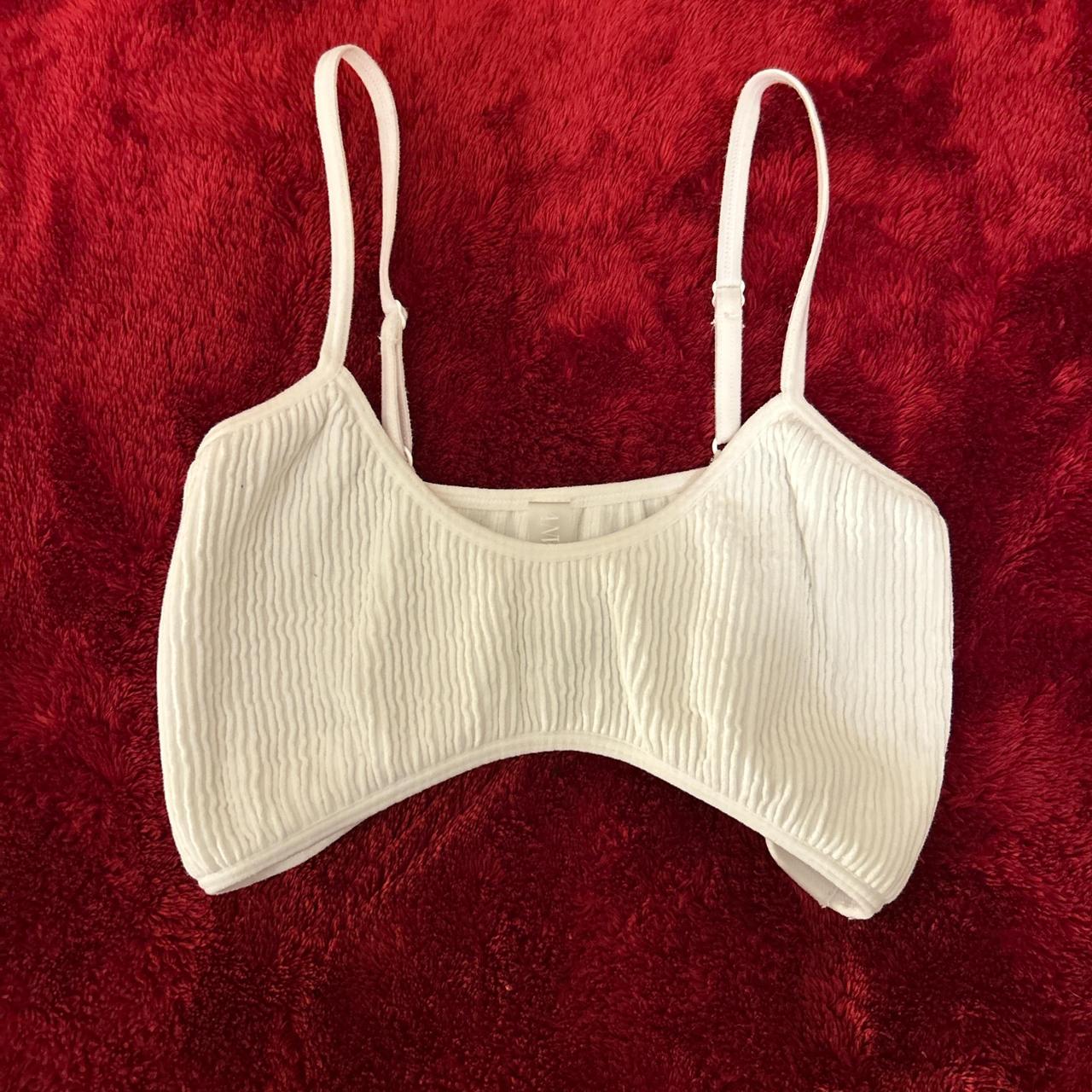 item listed by miajulisa