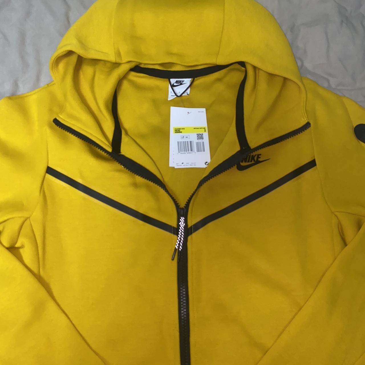 yellow nike tech fleece tracksuit
