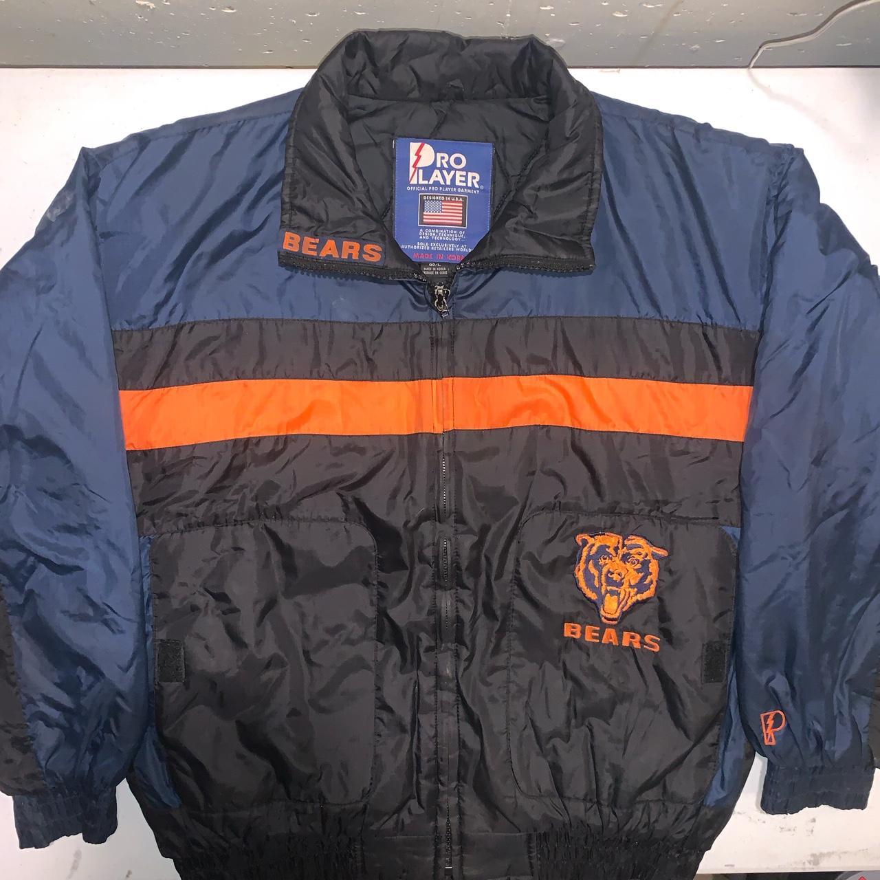 Vintage 1990s Chicago Bears NFL Pro Player Puffer Jacket / 