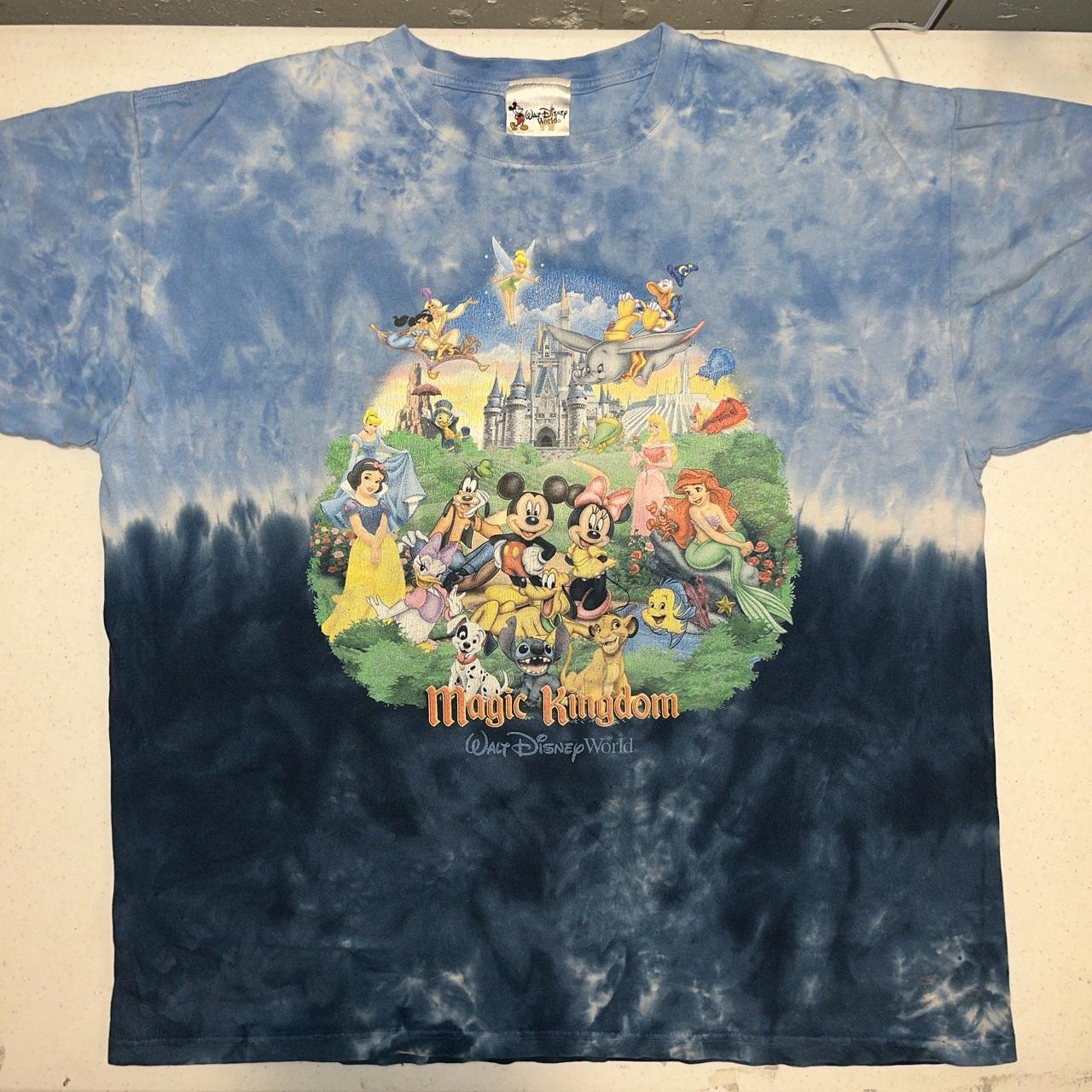 Walt Disney shops world vintage Tie dye T-shirt magic kingdom