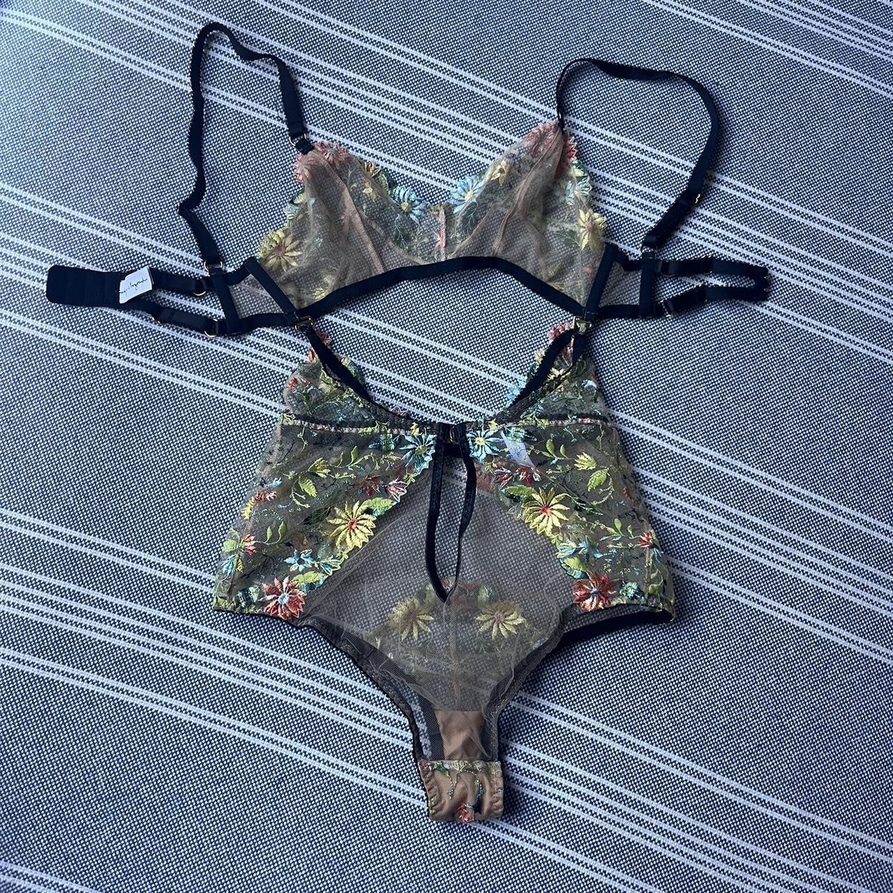 Edge O’beyond Two Piece Convertible Lingerie... - Depop