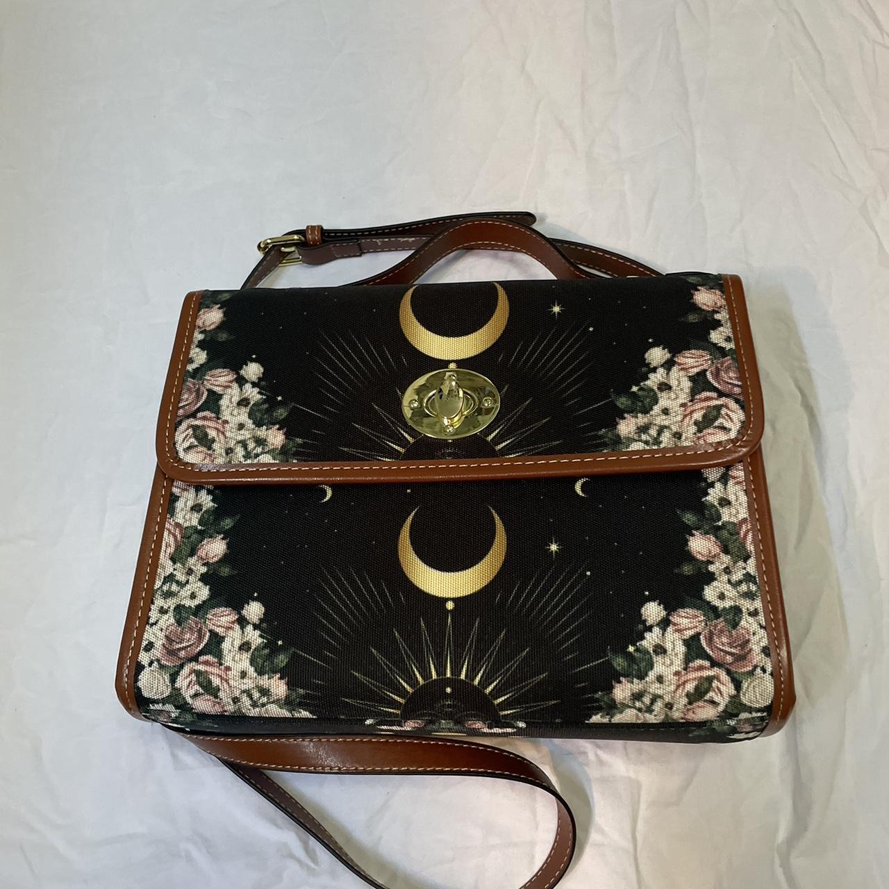 item listed by br00ks_cl0set
