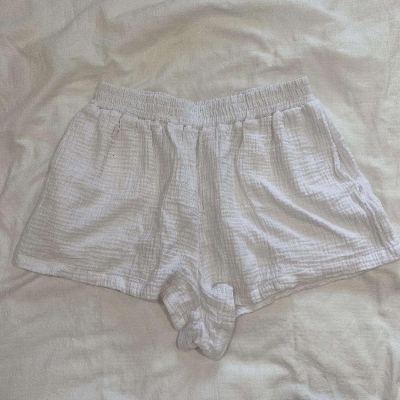 Glassons Women's White Shorts | Depop