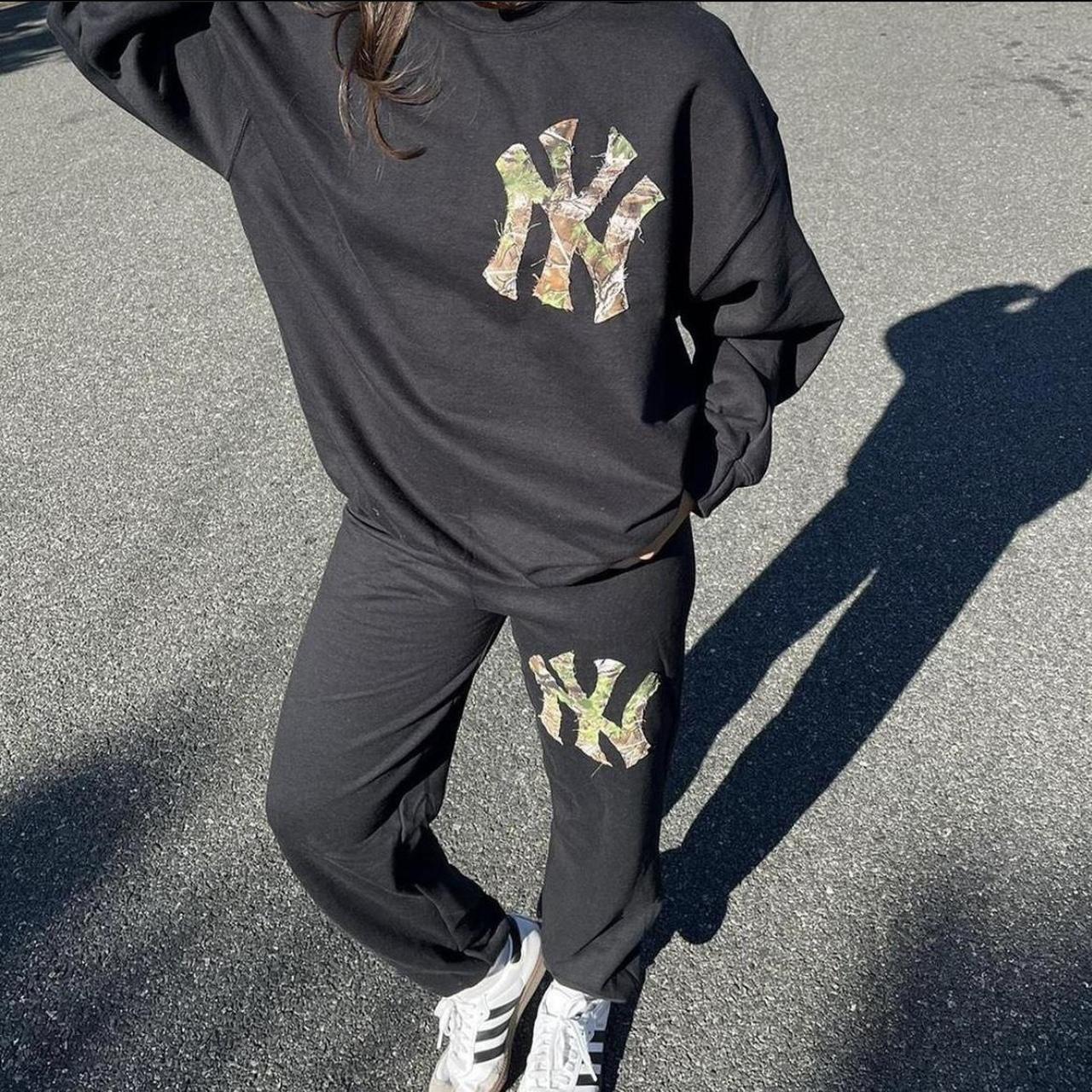 New York Yankees camo logo embroidered crewneck...