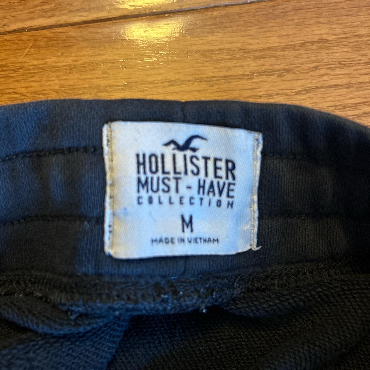 Hollister 5-inch inseam black cotton shorts Size:... - Depop