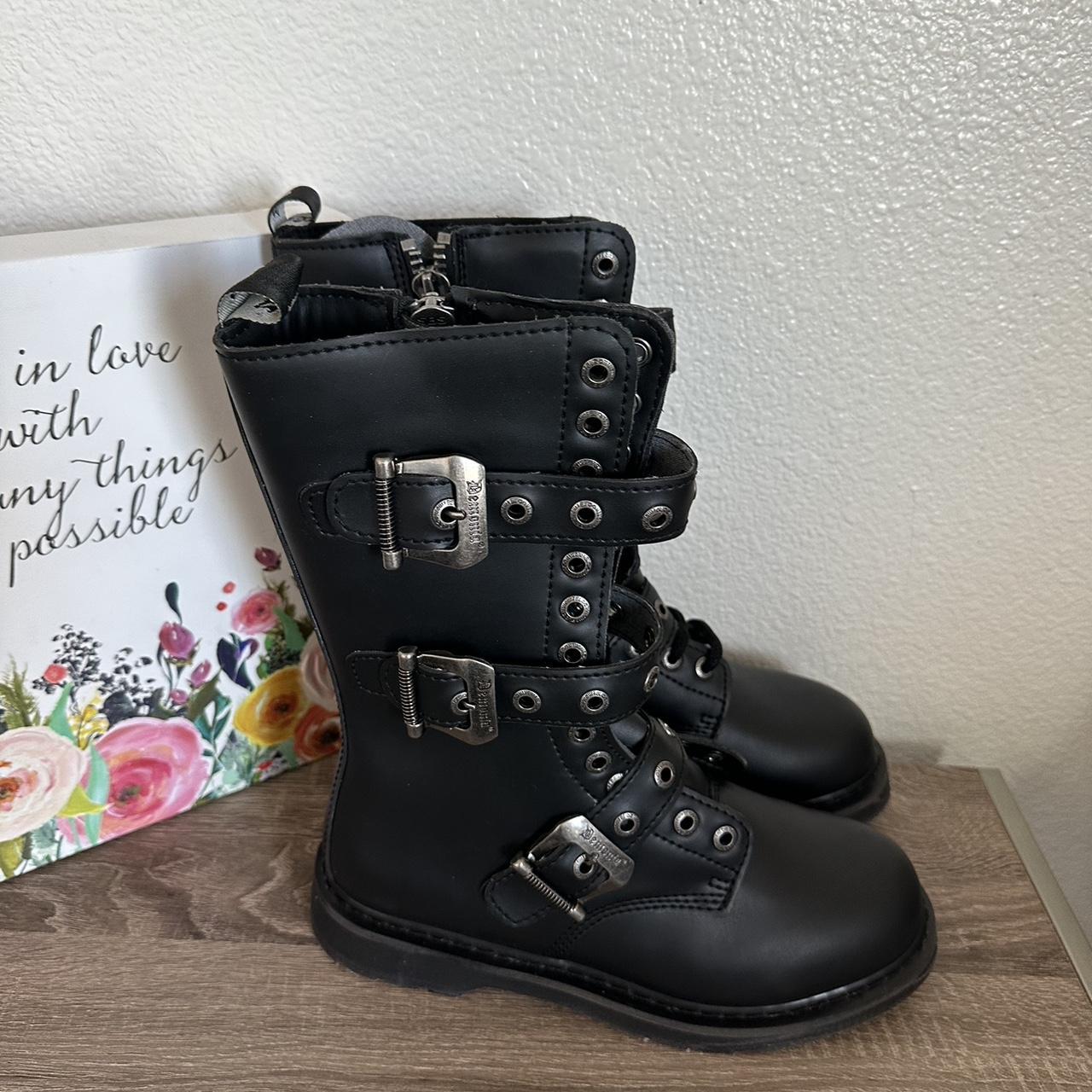 demonia combat boots