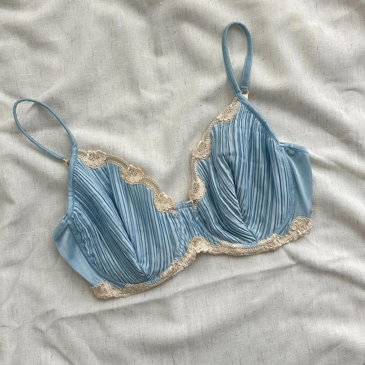 La Perla rare vintage robin’s egg blue