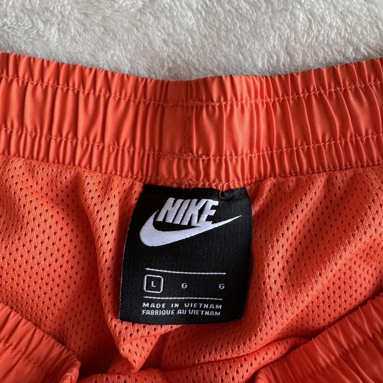 Nike orange shorts - perfect for summer #summer - Depop