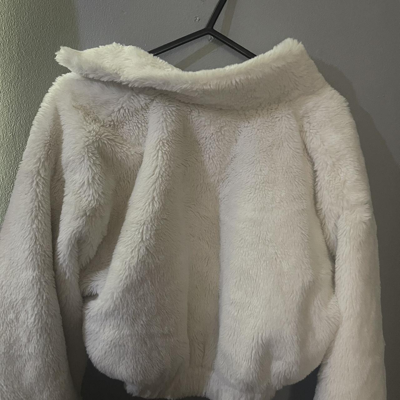 White cropped fluffy coat Size small/M Worn a few... - Depop