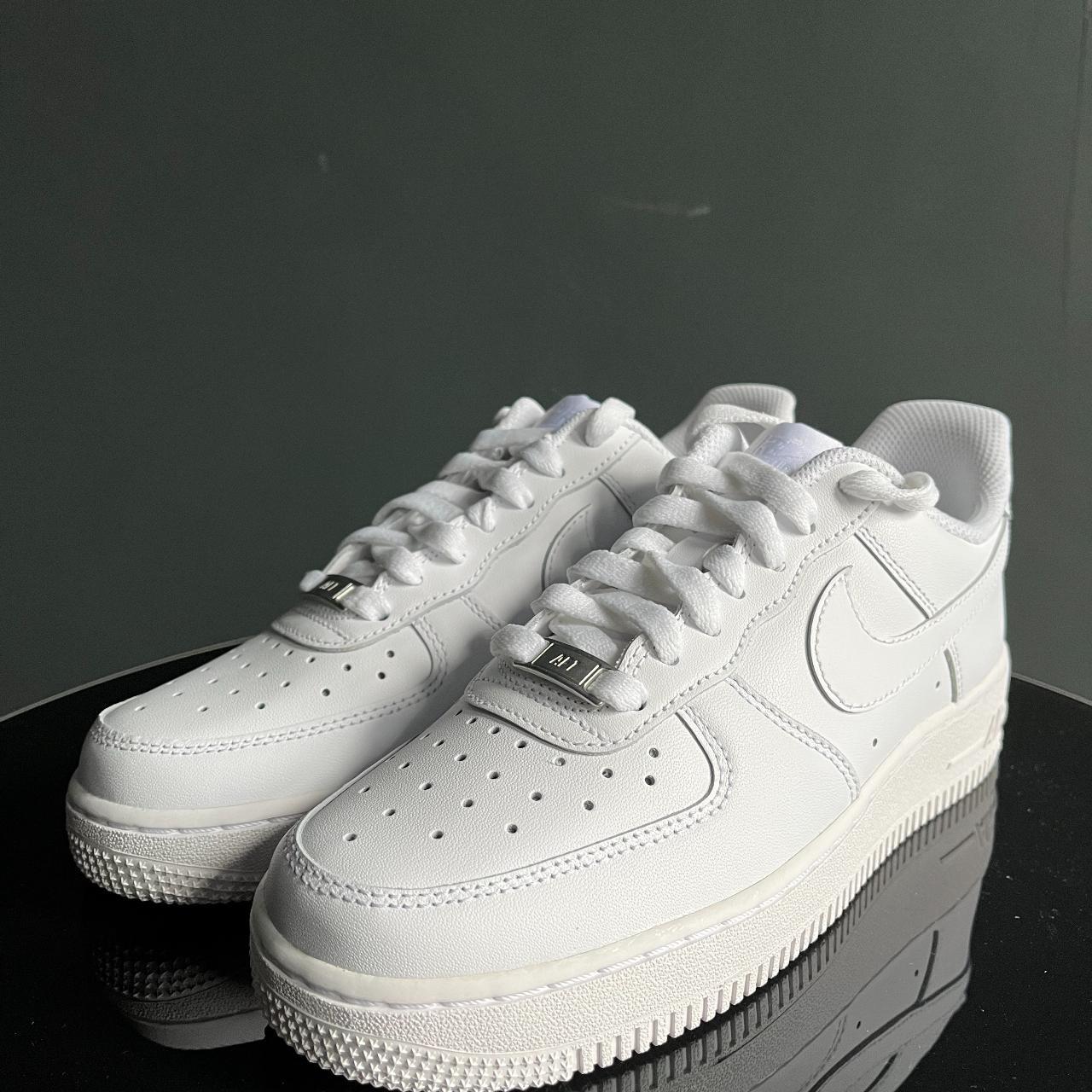 Nike Women's White Trainers | Depop