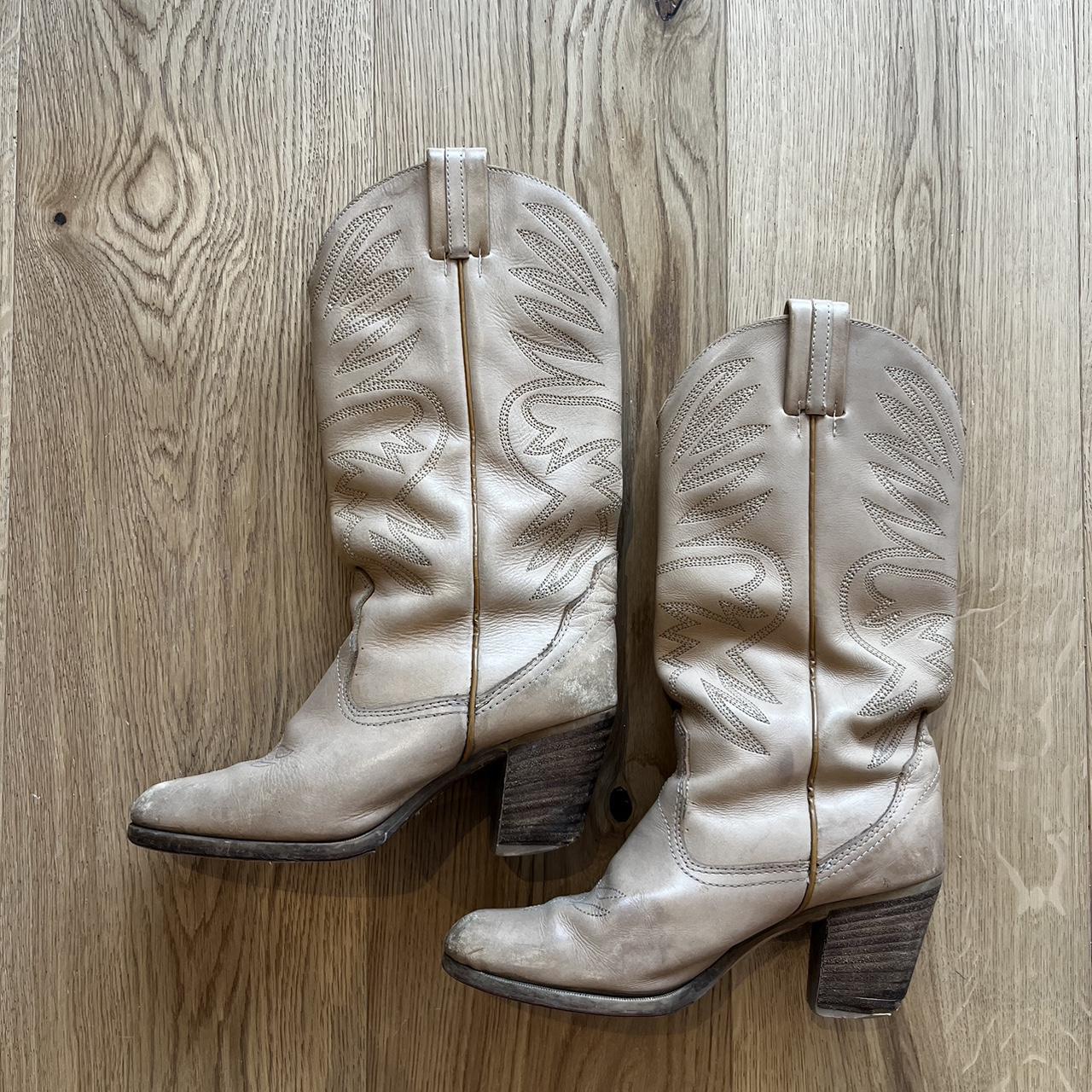 Women's Tan Boots | Depop