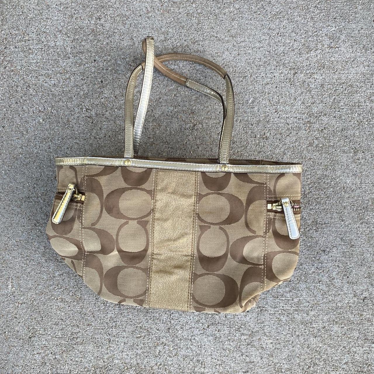 item listed by kenzeroo_2