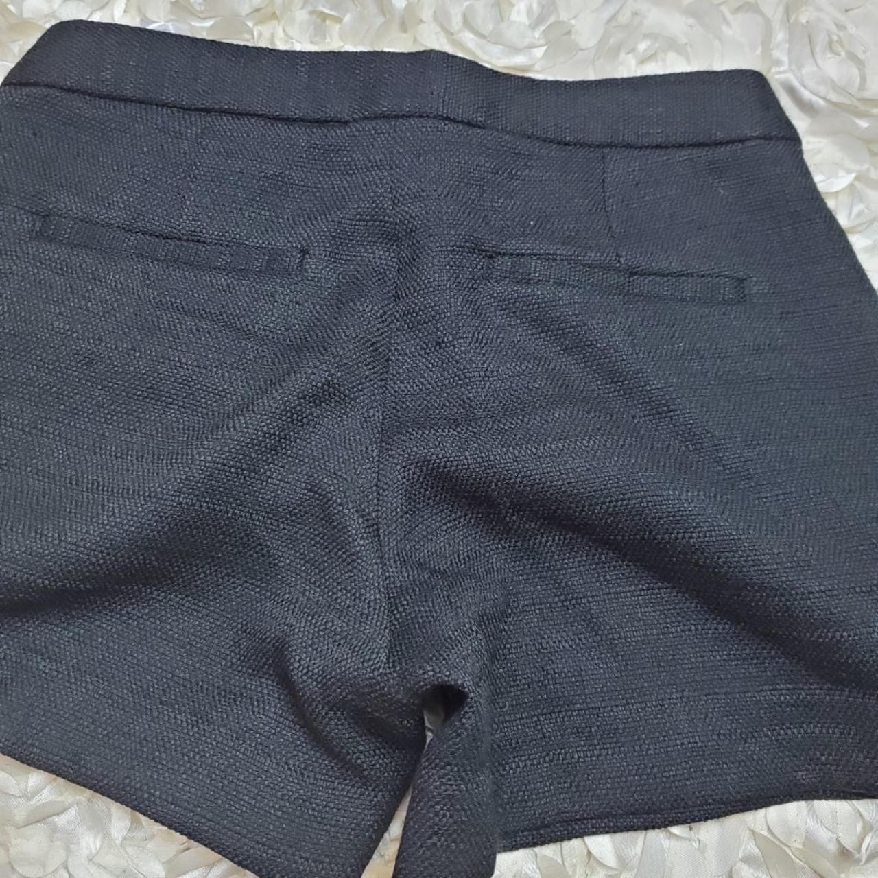 Banana Republic Women's Grey Shorts (4)