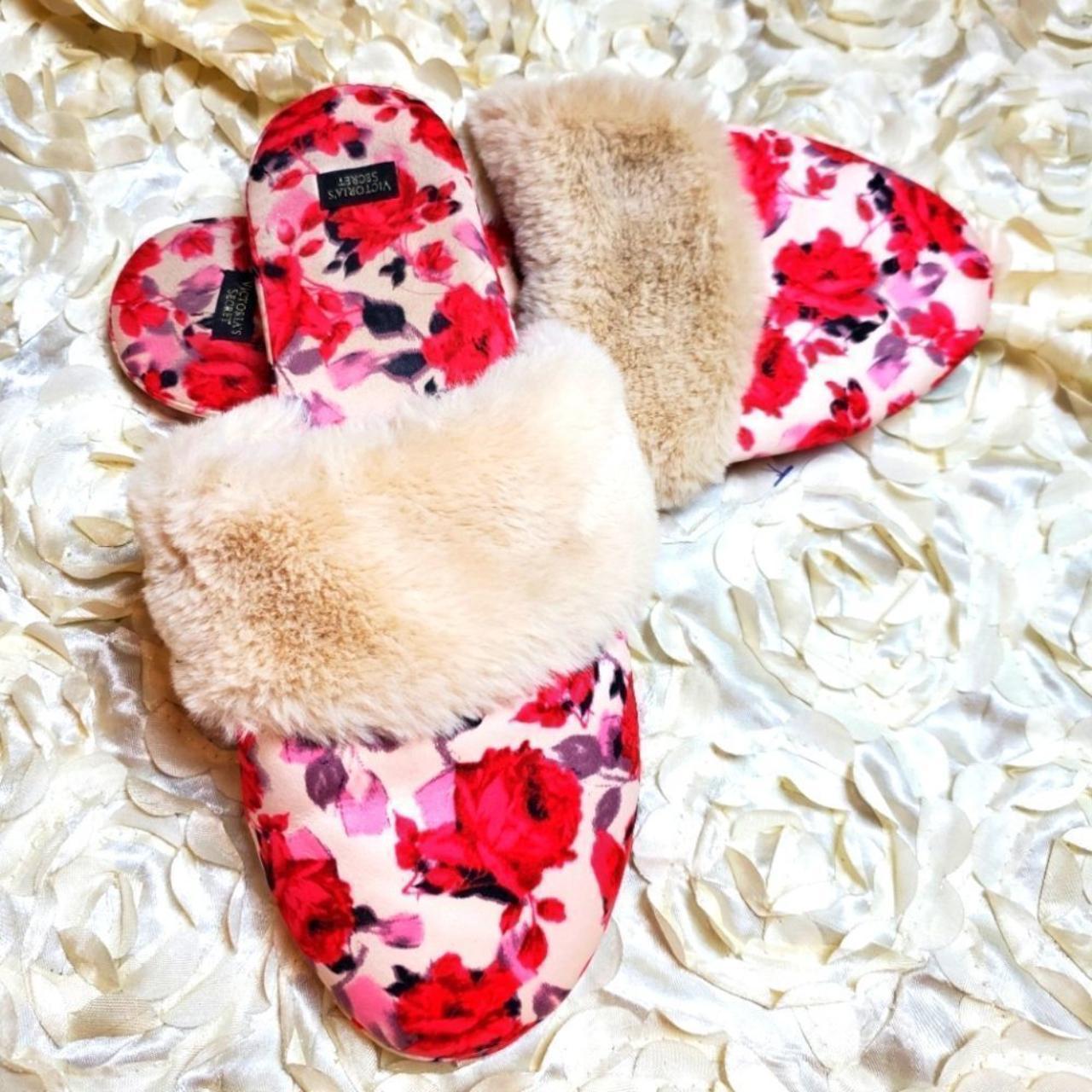 Victoria's Secret Women's Red and Pink Slippers Depop