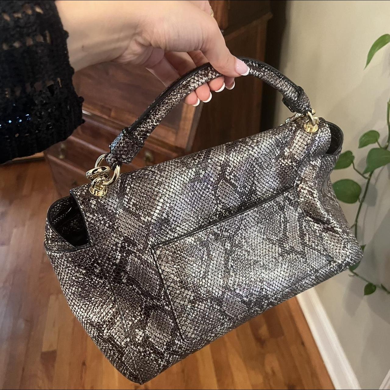 Gets Women's Snakeskin Purse