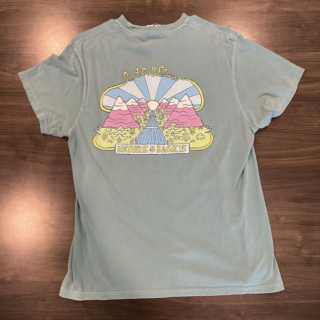 Nature Back Teal Graphic Tee Size M Depop