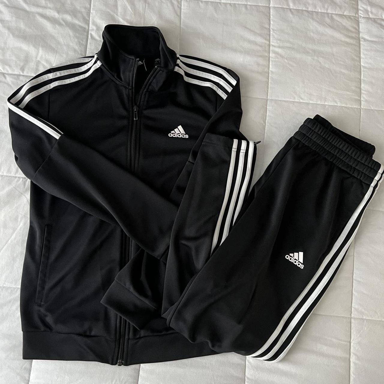 Adidas women s tracksuit set. In excellent Depop