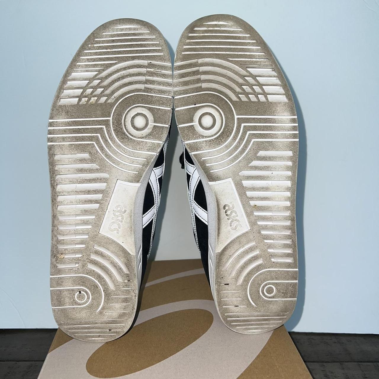 asics gel vickka trainers in white