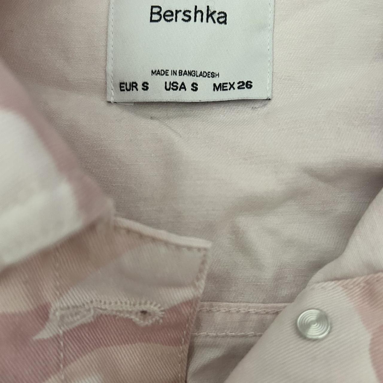 Bershka pink cropped camo jacket💖 Size Small. Would... - Depop