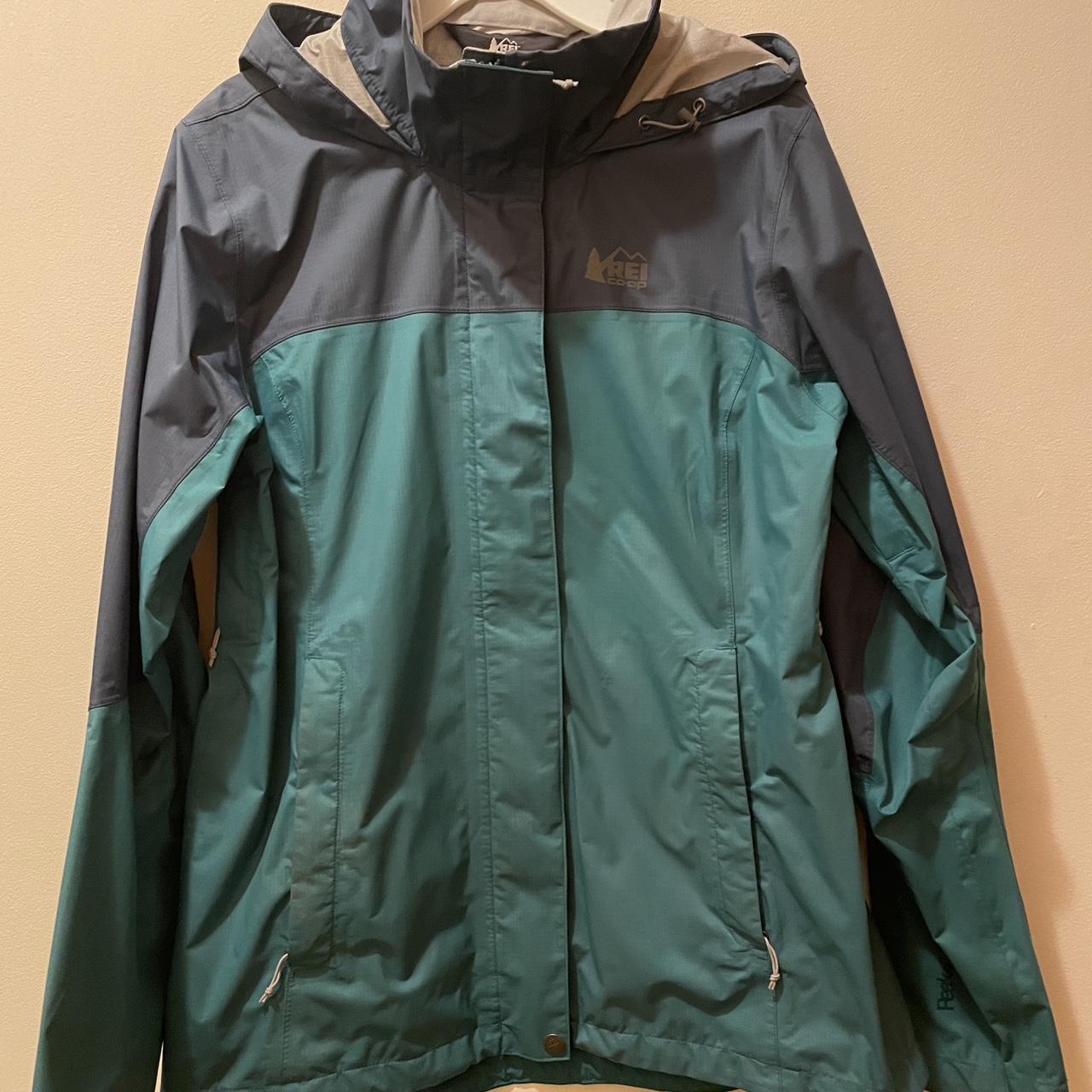 REI raincoat in a two tone green. Lightweight, rain... - Depop