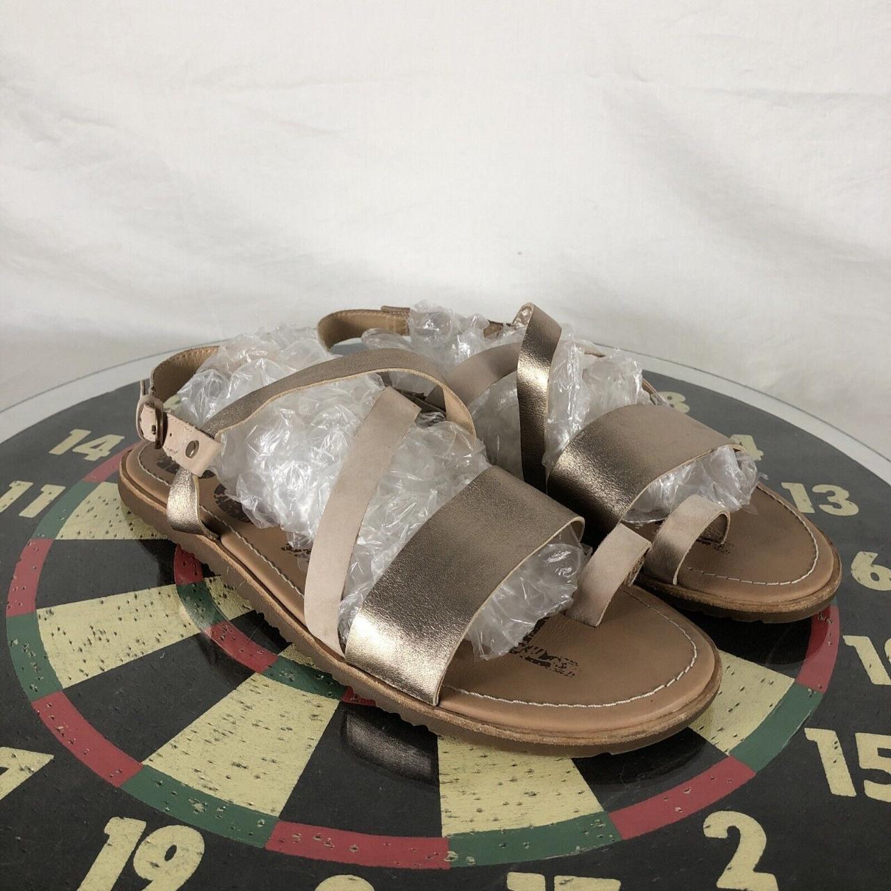 sorel sandals