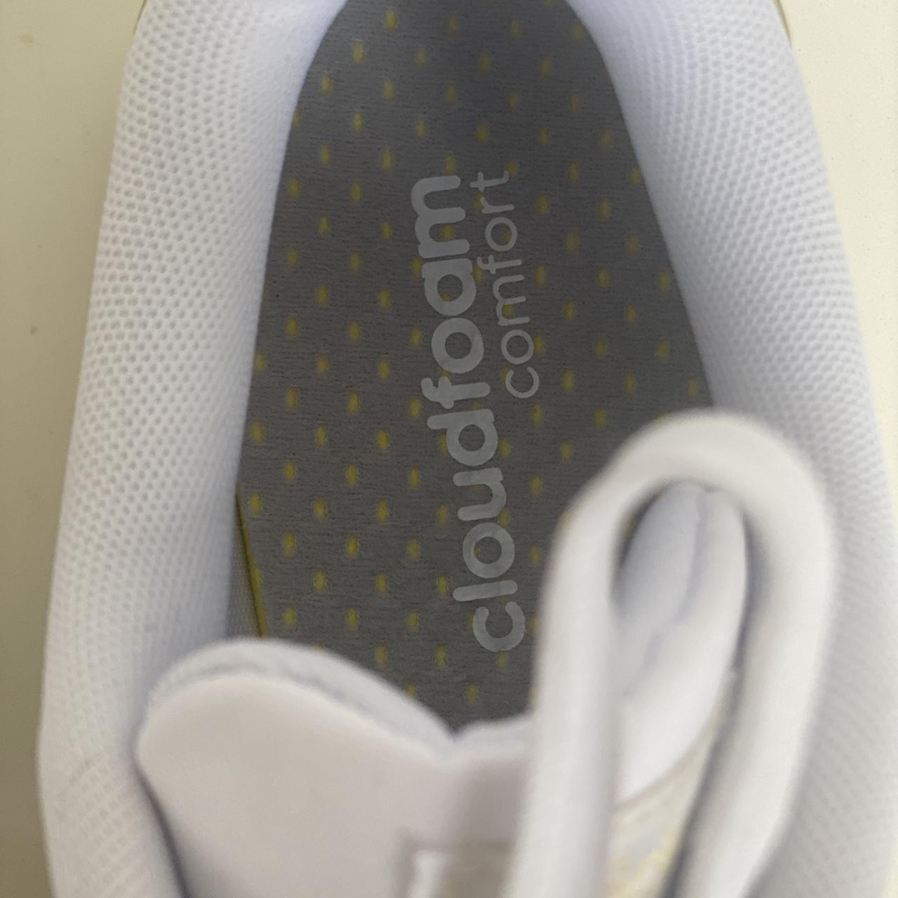 Adidas Women's White and Gold Trainers (3)