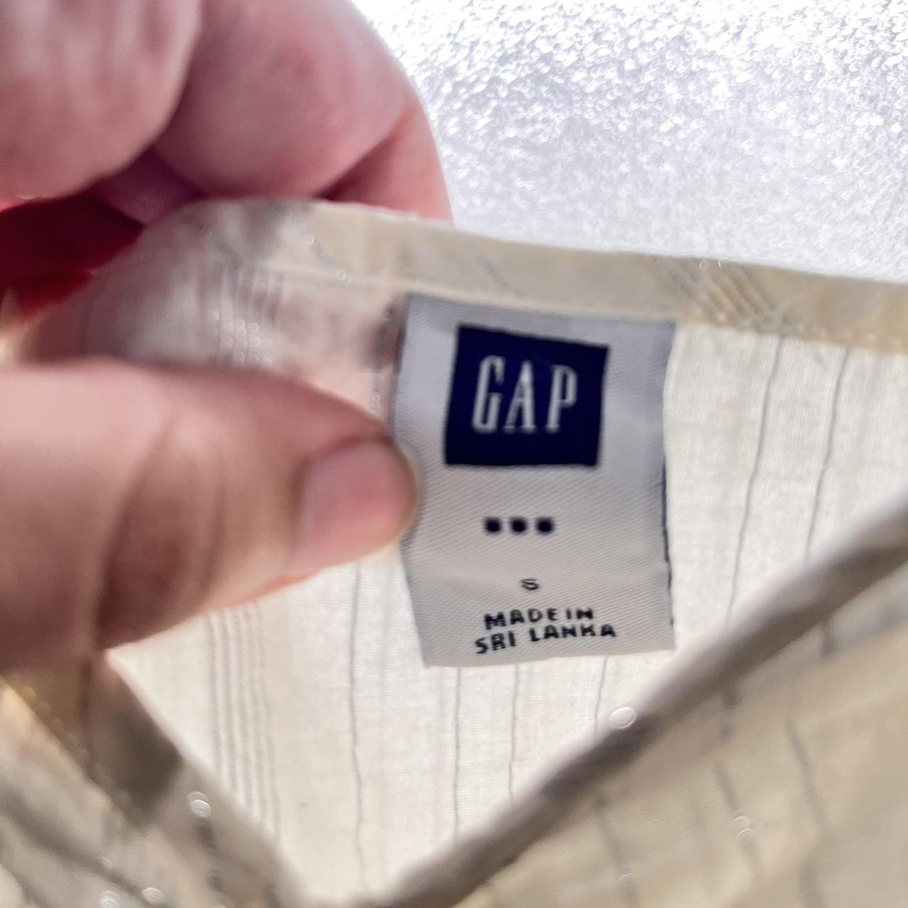 Gap Women's White Vest Depop