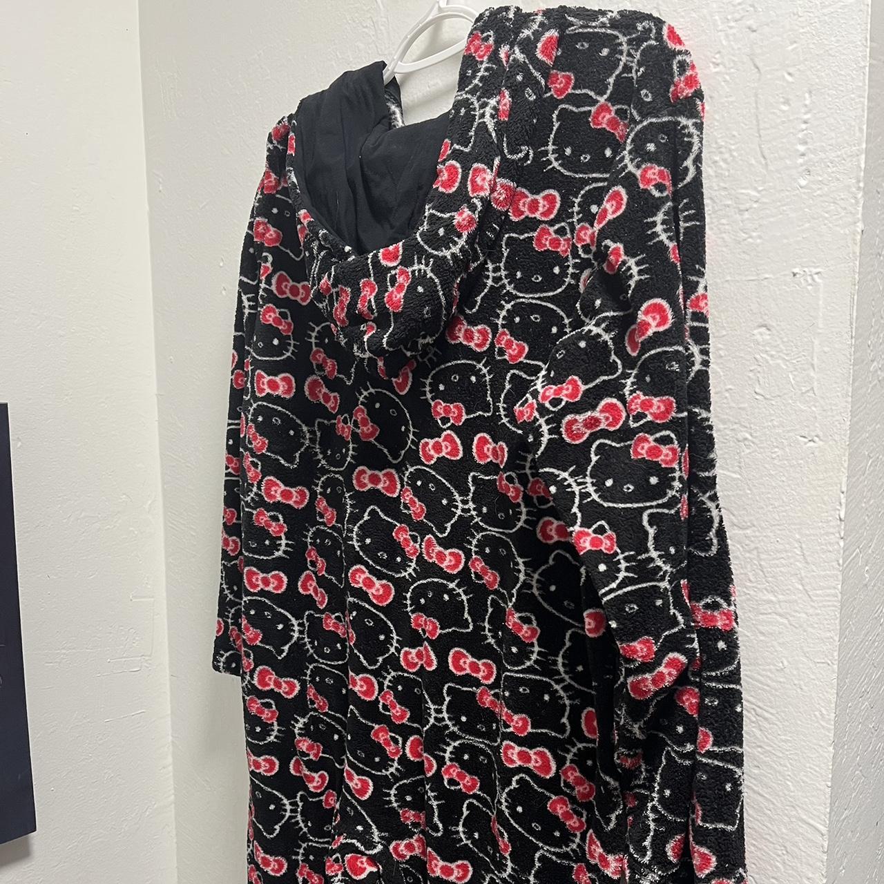 Sanrio Women's Black and Red Pajamas (2)