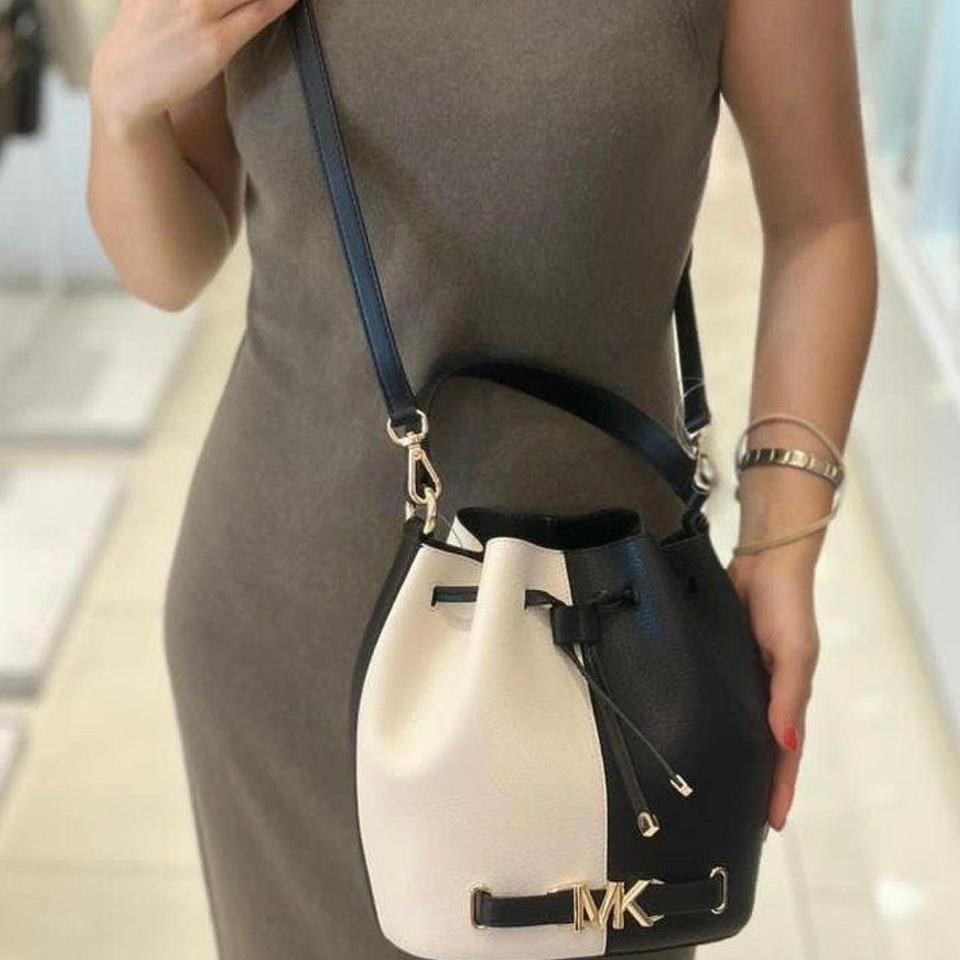 Michael kors eden medium bucket online bag